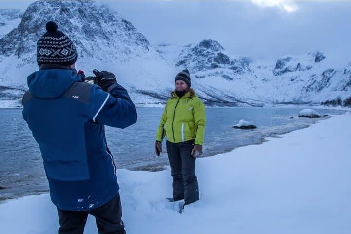 Tromsø: Arctic Fjord Trip to Sommarøy with Scenic Picnic photo 7